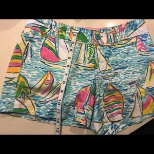 Lilly Pulitzer short shorts! (You gotta regatta)